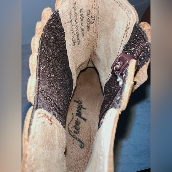 Free People | James Leather Chelsea Boot | 37.5 / 7.5 | Tan - Picture 7 of 9